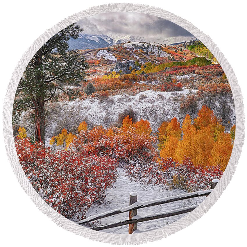 Dallas Divide Round Beach Towel featuring the photograph Early Snowfall at Dallas Divide by Priscilla Burgers