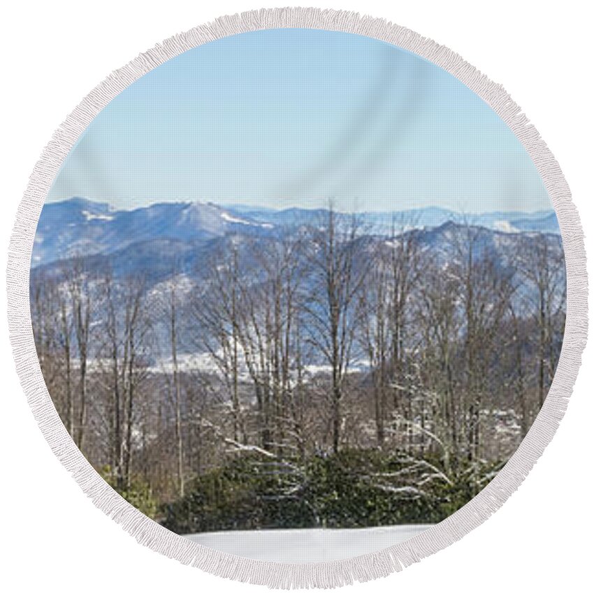 Snowscape Round Beach Towel featuring the photograph Easterly Winter View by D K Wall