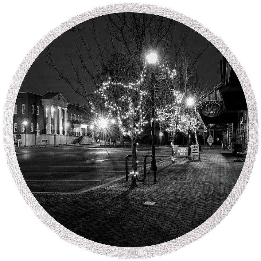 Ellijay Round Beach Towel featuring the photograph Ellijay Sidewalk At Night In Black And White by Greg and Chrystal Mimbs