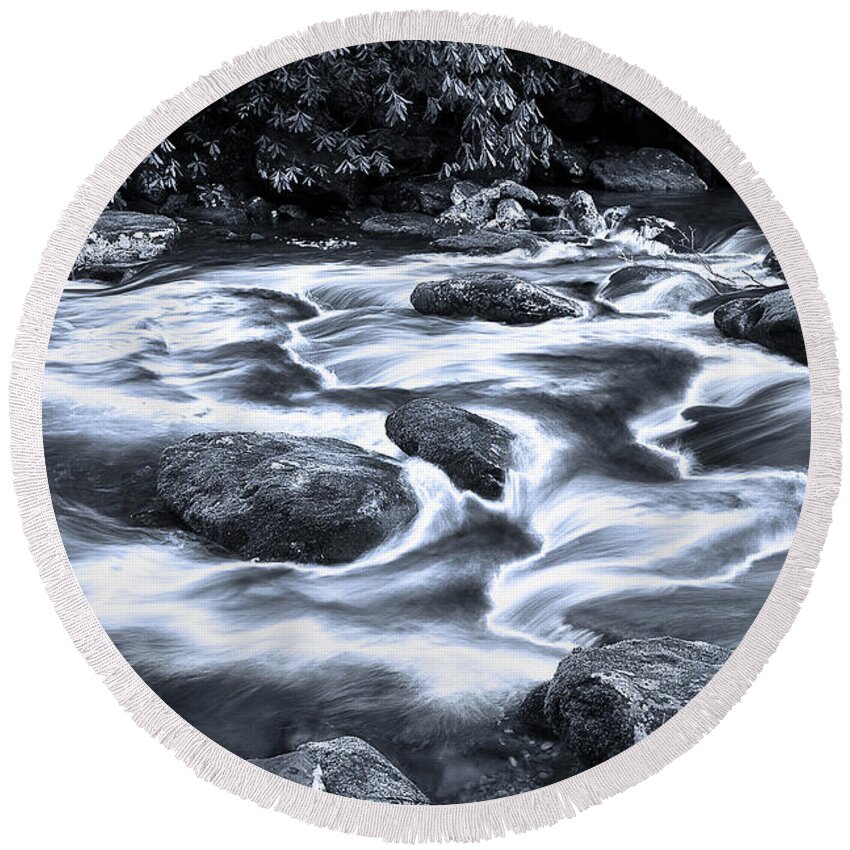 River Round Beach Towel featuring the photograph Endless Waves by Mike Eingle