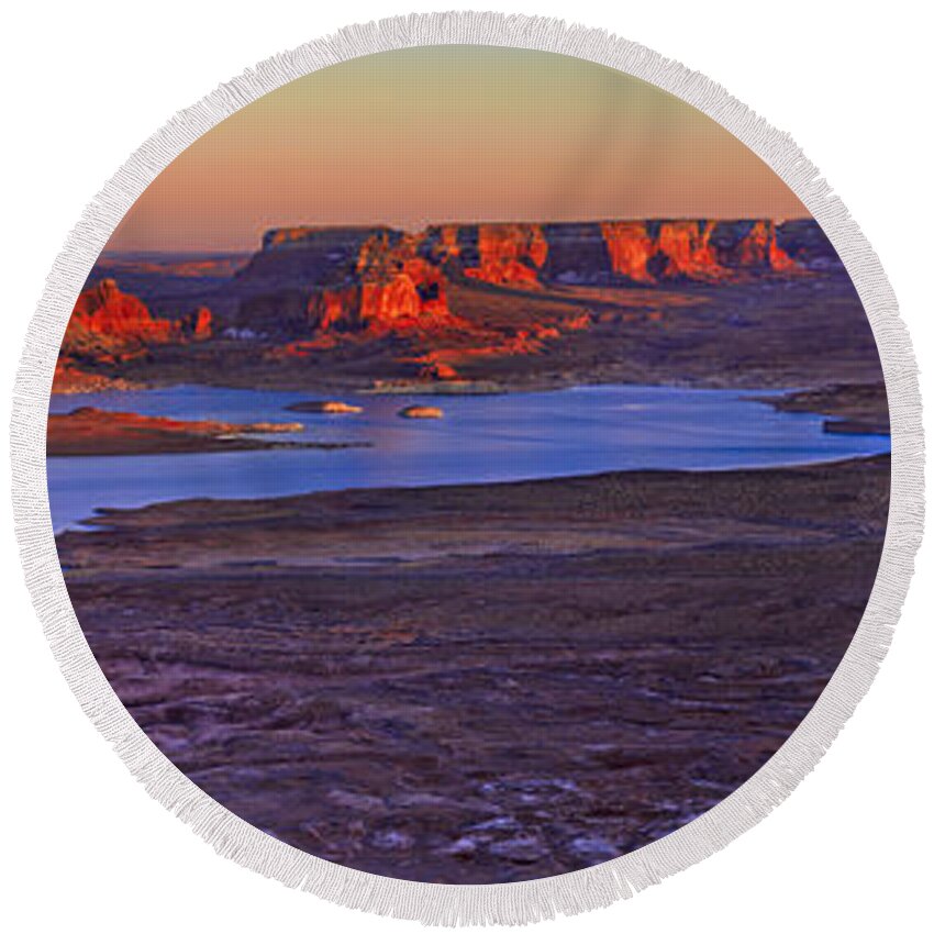 Fading Light Round Beach Towel featuring the photograph Fading Light by Chad Dutson
