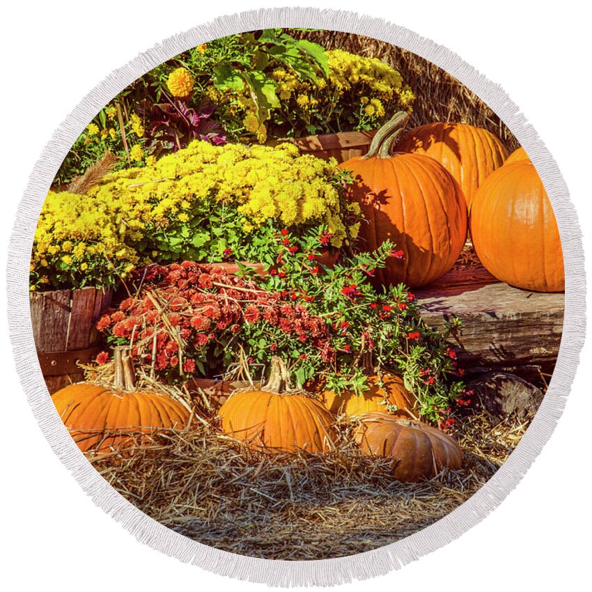 Pumpkins Round Beach Towel featuring the photograph Fall Pumpkins by Carolyn Marshall