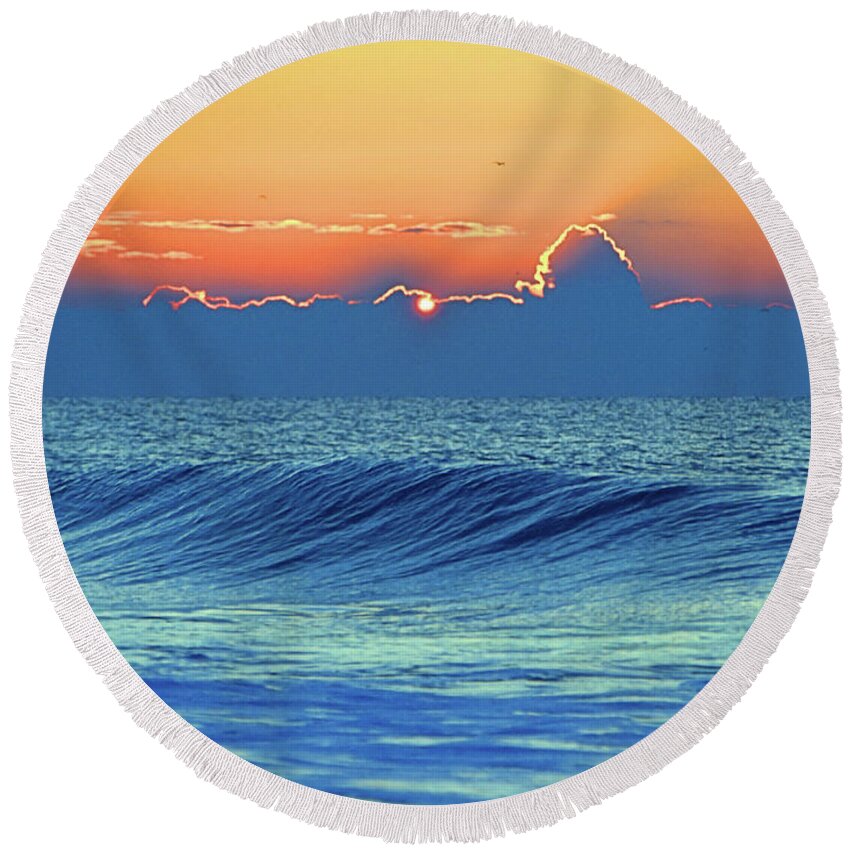 Seas Round Beach Towel featuring the photograph Fall Sunrise I V by Newwwman
