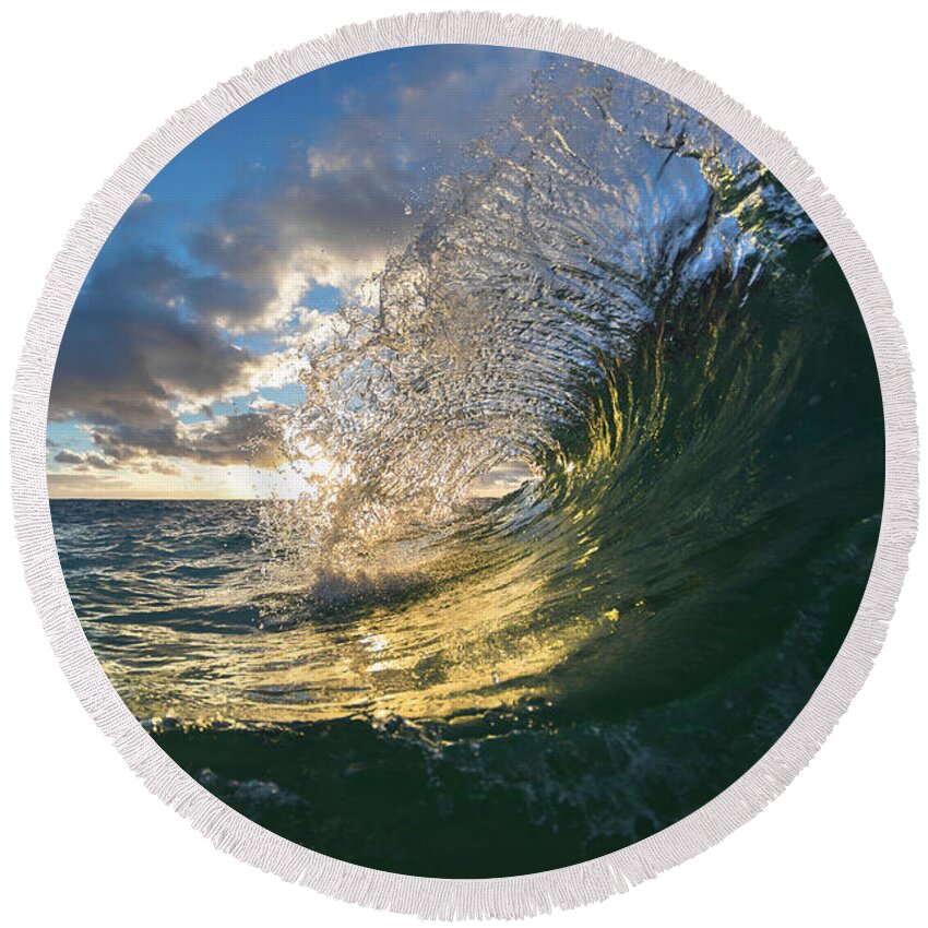 Wave Round Beach Towel featuring the photograph Fan Dance by Sean Davey