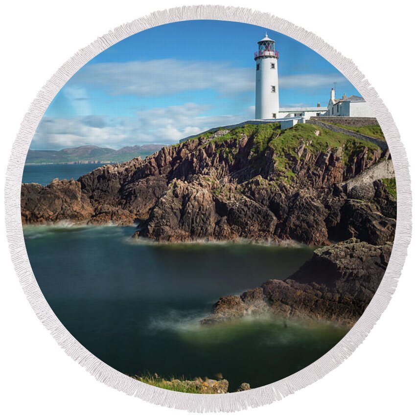 2012 Round Beach Towel featuring the photograph Fanad Head Lighthouse by Andrew Michael