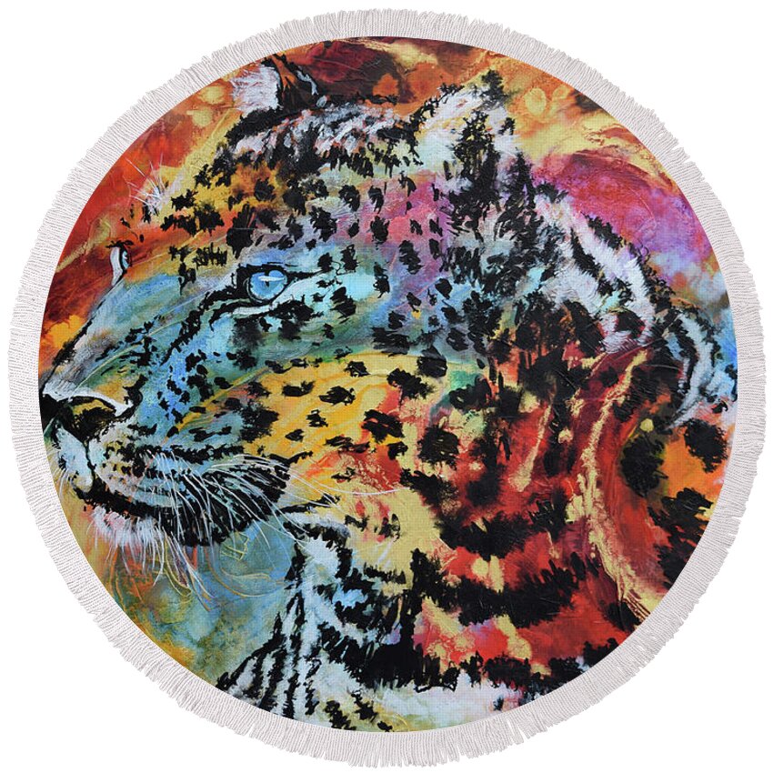 Leopard Round Beach Towel featuring the painting Fiery Gaze by Jyotika Shroff