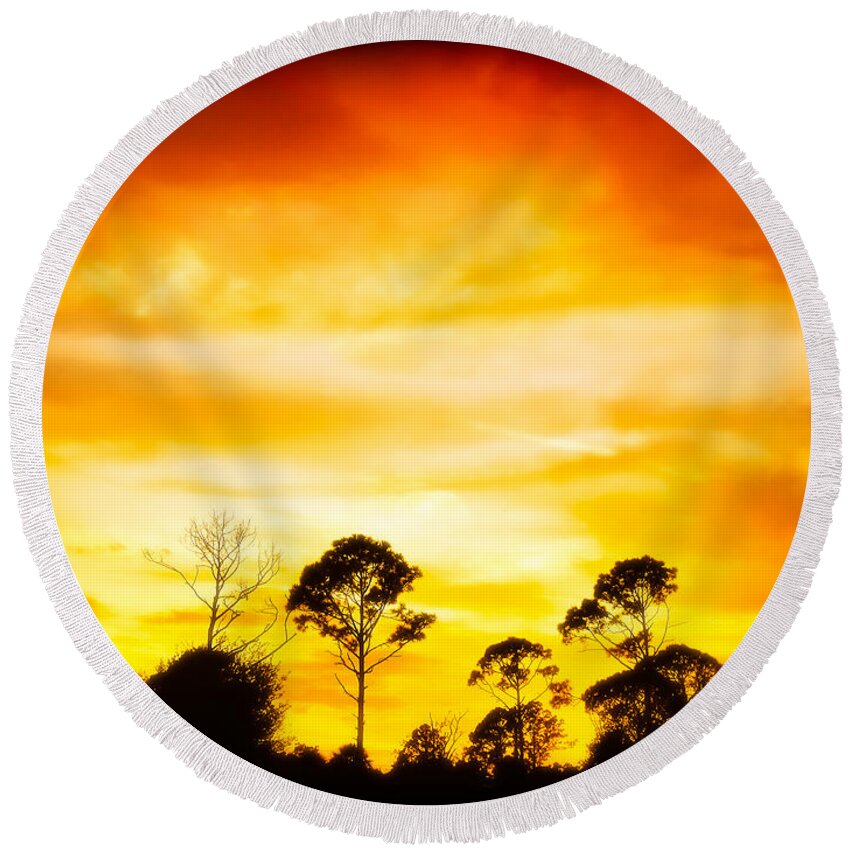 Sky Round Beach Towel featuring the photograph Fiery Sunset by Richard Leighton