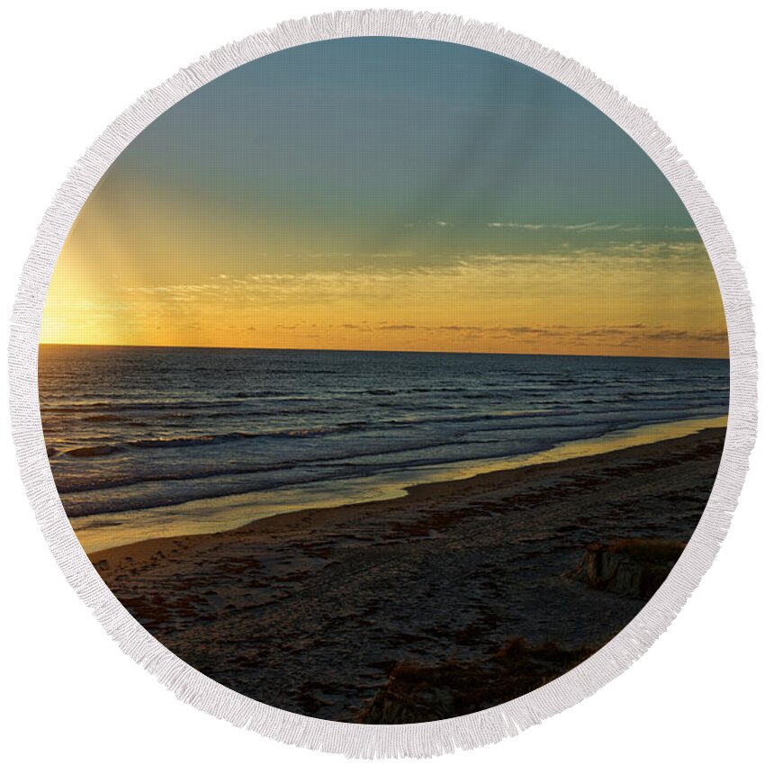 Sunrise Round Beach Towel featuring the photograph First Light by Paul Mashburn