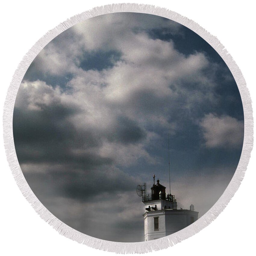 Lighthouses Round Beach Towel featuring the photograph Fog On Smith Point Lighthouse by Skip Willits
