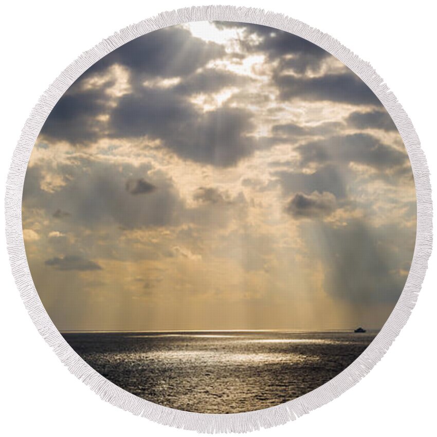 Landscape Round Beach Towel featuring the photograph Follow the path by Charles McCleanon