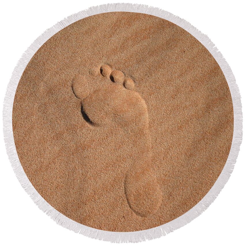 Red Centre Round Beach Towel featuring the photograph Footprint in the sand by Keiran Lusk