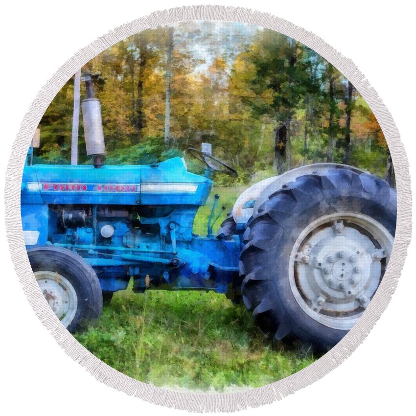 Tractor Round Beach Towel featuring the painting Ford 4000 Vintage Tractor by Edward Fielding
