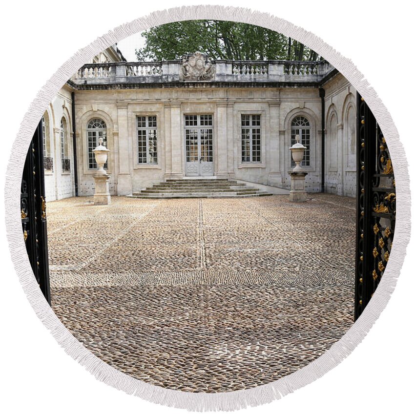 Courtyard Round Beach Towel featuring the photograph French Courtyard by Andrew Fare