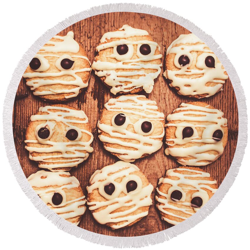 Designs Similar to Frightened mummy baked biscuits