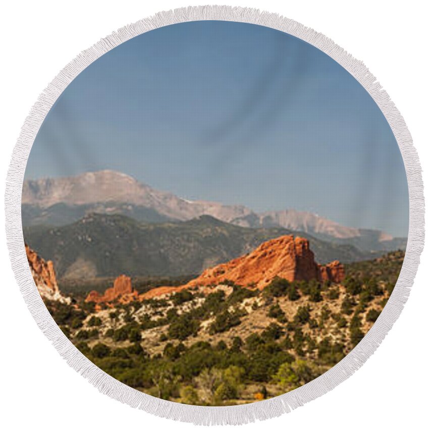 Garden Of The Gods Park Colorado Springs Pikes Peak Kissing Camels Landscape Panoramic Round Beach Towel featuring the photograph Garden Of The Gods by Brian Harig