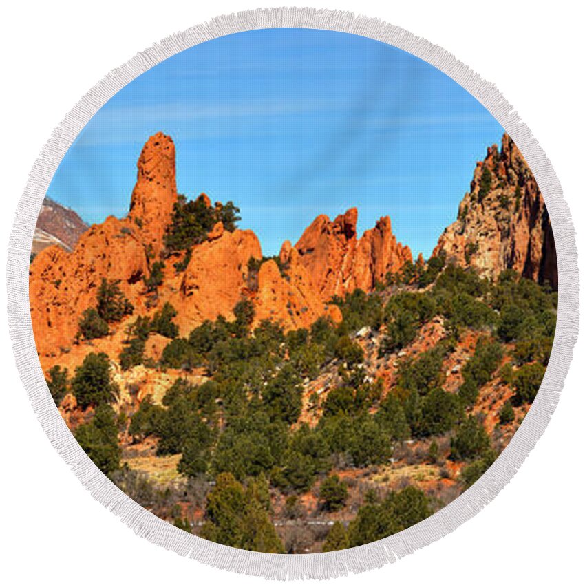 Garden Of The Gods High Point Round Beach Towel featuring the photograph Garden Of the Gods High Point Panorama by Adam Jewell