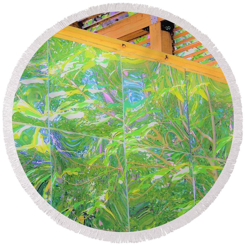 Cleveland Ohio Botanical Gardens Reflections Round Beach Towel featuring the photograph Garden Reflections by Merle Grenz