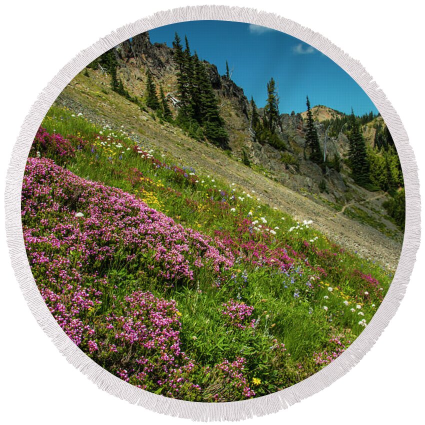 Pct Round Beach Towel featuring the photograph Glorious Mountain Heather by Doug Scrima