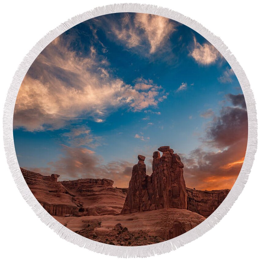Sunset Round Beach Towel featuring the photograph Glowing Gossips by Darren White