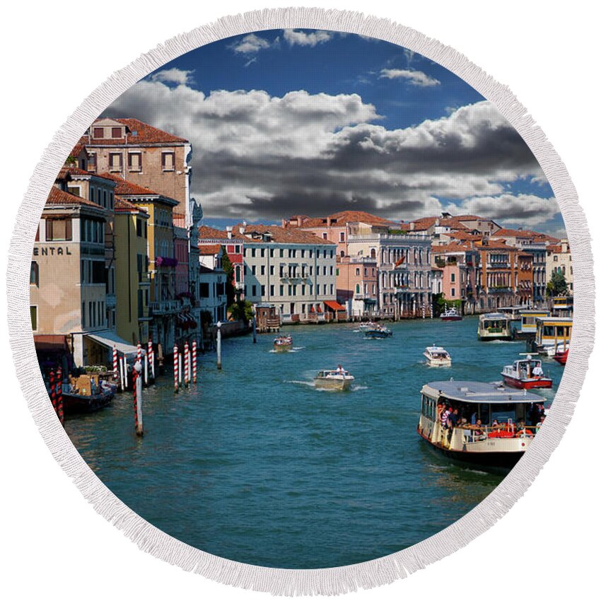 Grand Canal Round Beach Towel featuring the photograph Grand Canal Daylight by Harry Spitz