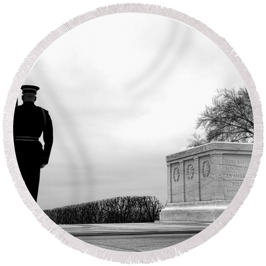 Tomb Round Beach Towel featuring the photograph Guarding the Unknown Soldier by Olivier Le Queinec