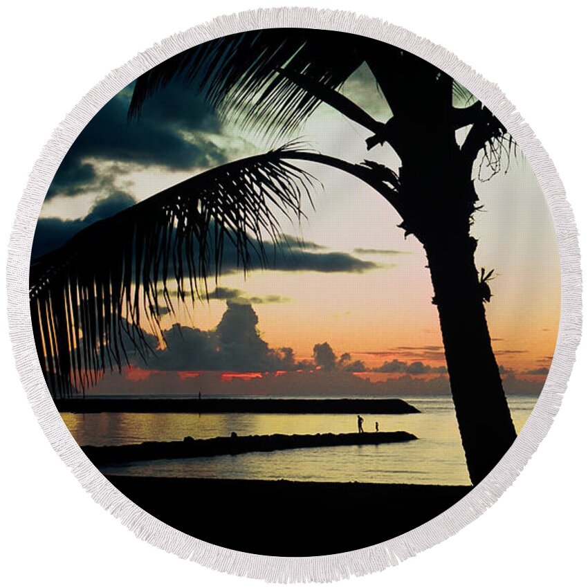 Haleiwa Round Beach Towel featuring the photograph Haleiwa by Steven Sparks