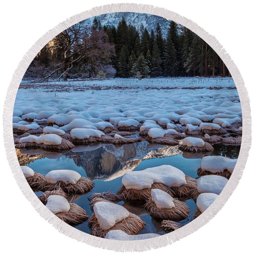 Landscape Round Beach Towel featuring the photograph Half Dome And Its Reflection by Jonathan Nguyen