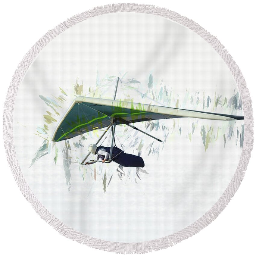 Hang Gliding Round Beach Towel featuring the photograph Hang Gliding Nbr 2 by Scott Cameron