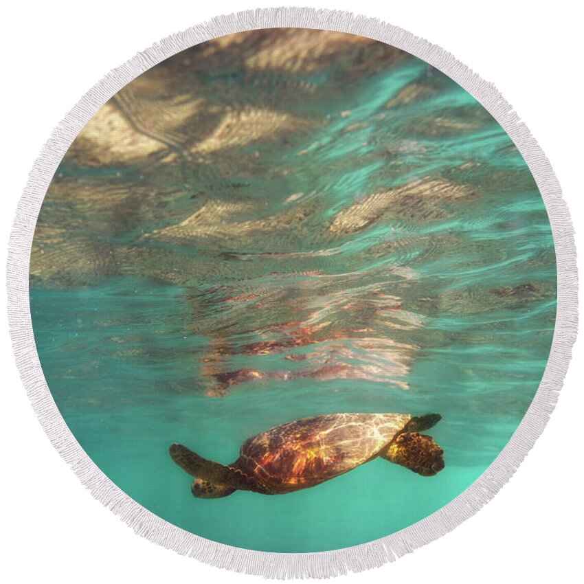 Hawaii Round Beach Towel featuring the photograph Hawaiian Turtle by Christopher Johnson