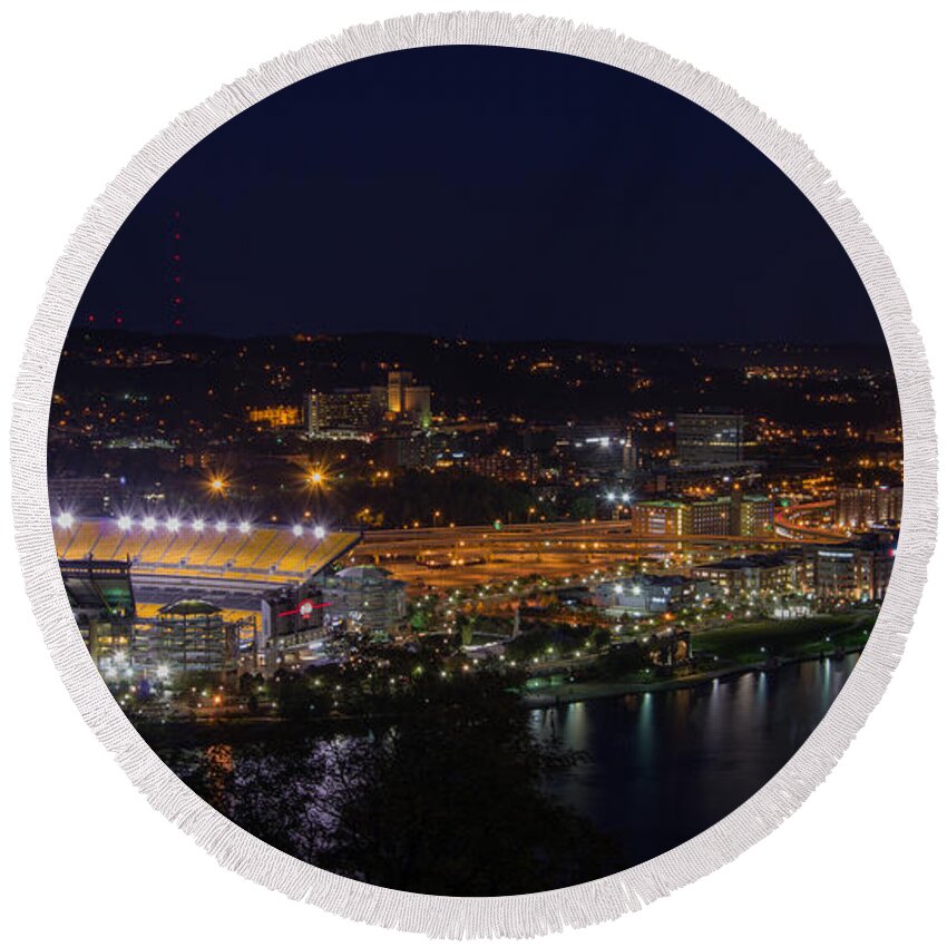 Da 18-135 Wr Round Beach Towel featuring the photograph Heinz Field at Night from Mt Washington by Lori Coleman