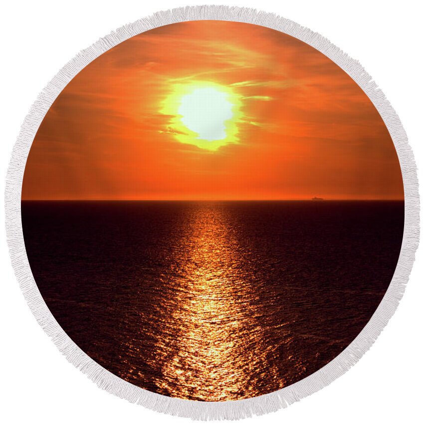 Sunsets Round Beach Towel featuring the photograph Herne Bay Sunset by Richard Denyer
