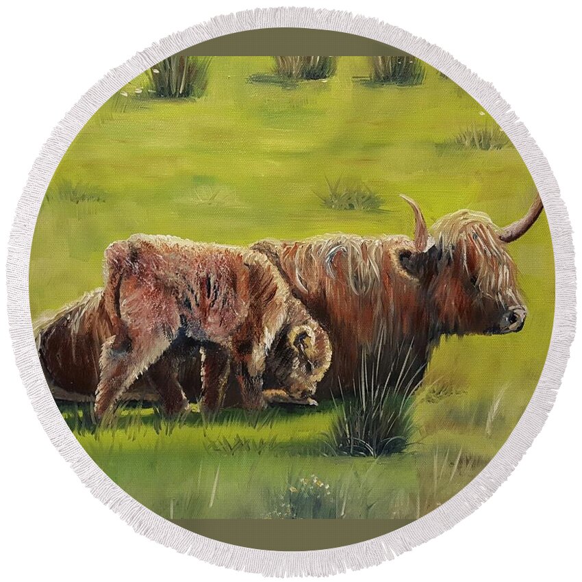 Highland Ciws Round Beach Towel featuring the painting Highland Pair by Connie Rish