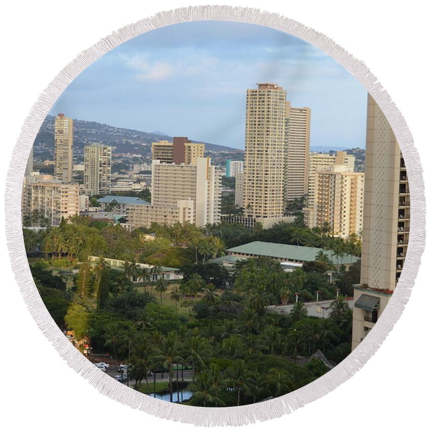 Hawaii Round Beach Towel featuring the photograph Honolulu 1 by Amy Fose