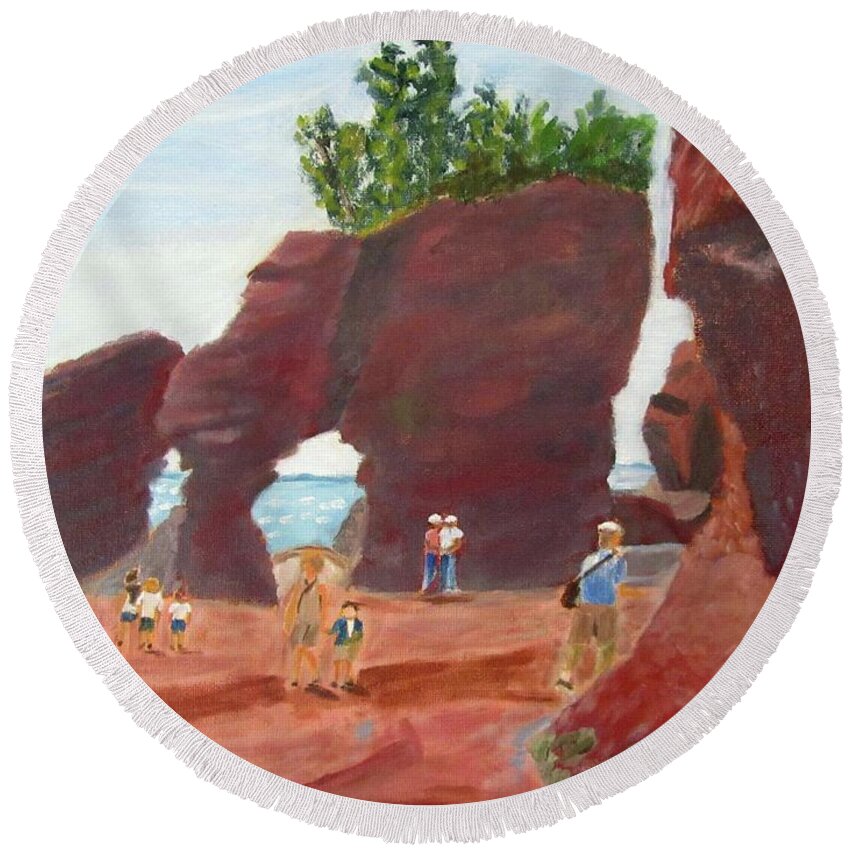 Canada Round Beach Towel featuring the painting Hopewell Rocks2 by Linda Feinberg
