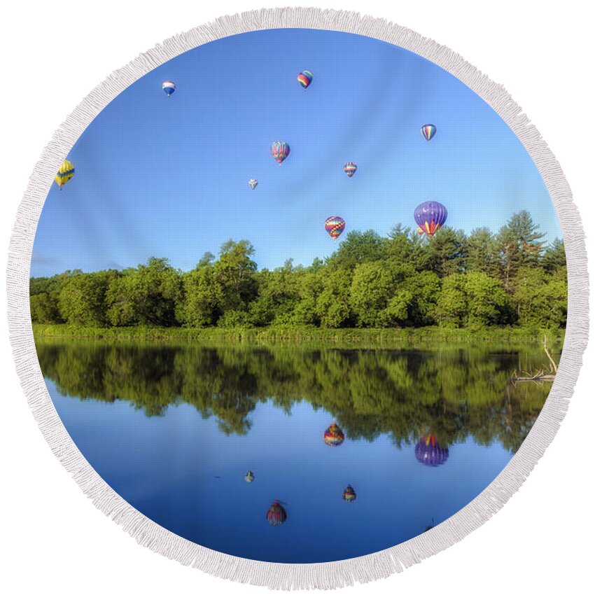 Jericho Hills Photography Round Beach Towel featuring the photograph Quechee Balloon Fest Reflections by John Vose