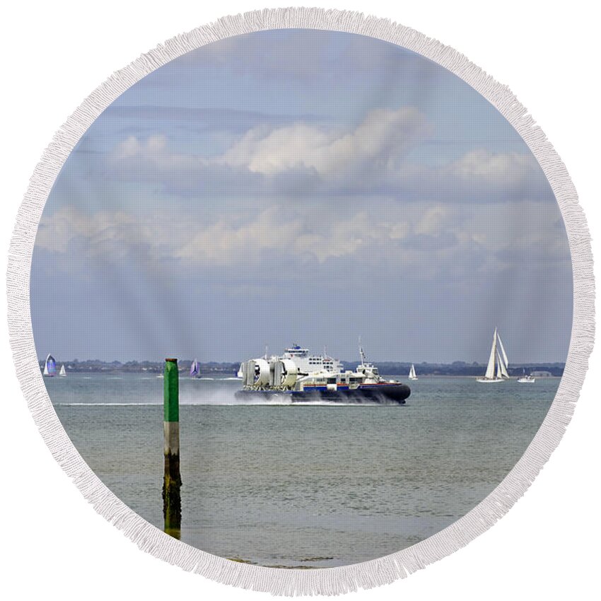 Europe Round Beach Towel featuring the photograph Hovercraft Passing Ryde Harbour Mouth by Rod Johnson
