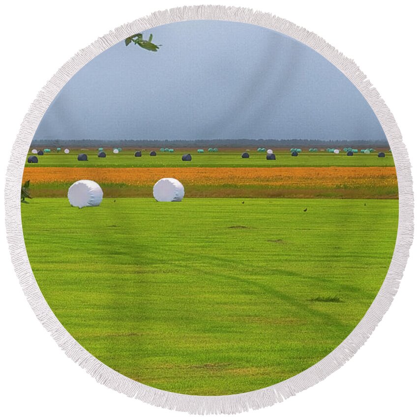 Iceland Round Beach Towel featuring the photograph Iceland Hay Field by Tom Singleton