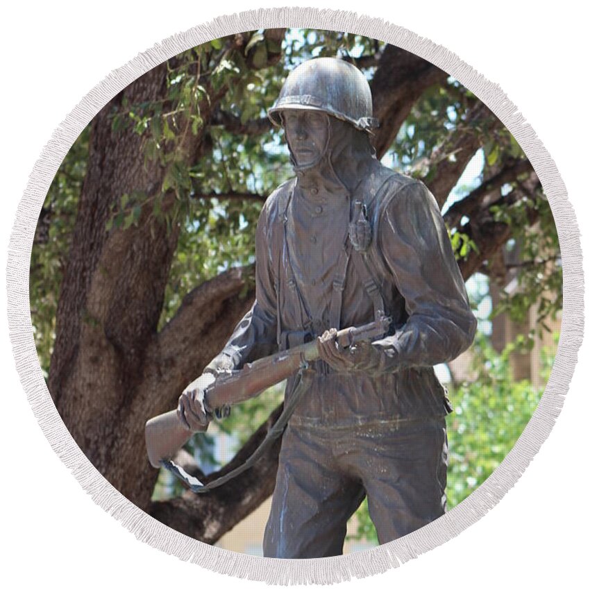 Infantry Man Statue Round Beach Towel featuring the photograph Infantry Man Statue by Colleen Cornelius