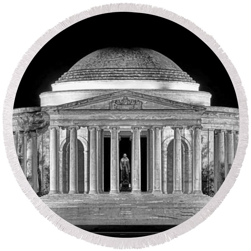Jefferson Round Beach Towel featuring the photograph Jefferson Memorial Lonely Night by Olivier Le Queinec
