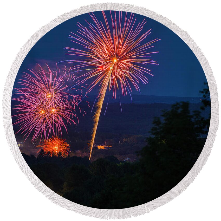 Fireworks Round Beach Towel featuring the photograph July Fourth by John Meader