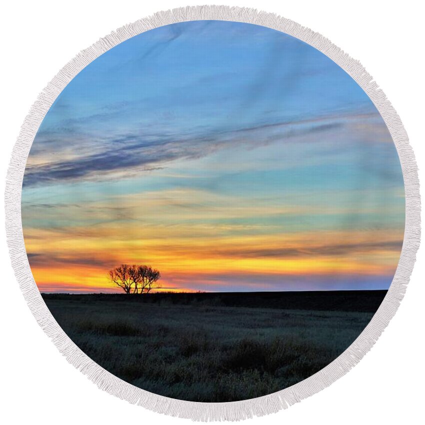 Tree Round Beach Towel featuring the photograph Kansas sunrise1 by Merle Grenz