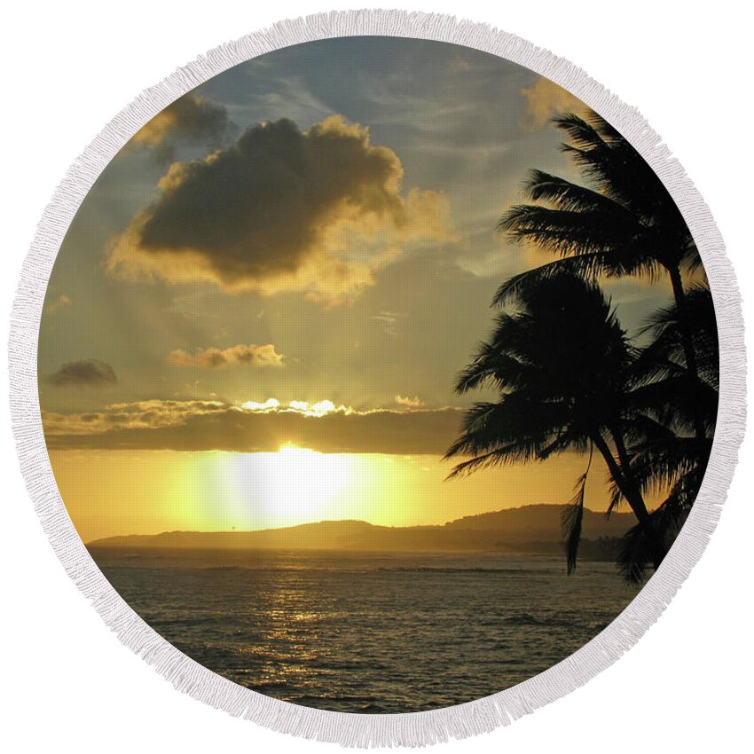 Kauai Round Beach Towel featuring the photograph Kauai, Hawaii - Sunset 15 by Pamela Critchlow