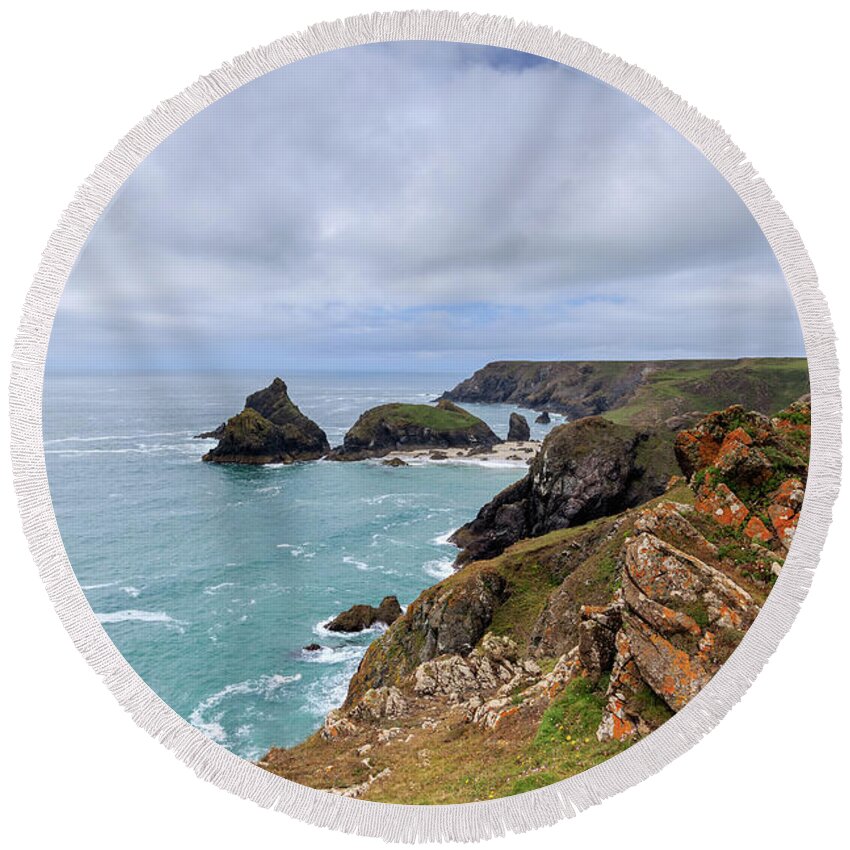 Bay Round Beach Towel featuring the photograph Kynance Cove by Chris Smith