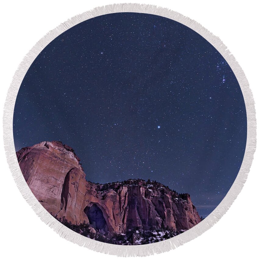 Arch Round Beach Towel featuring the photograph La Ventana Arch With The Orion by John Davis