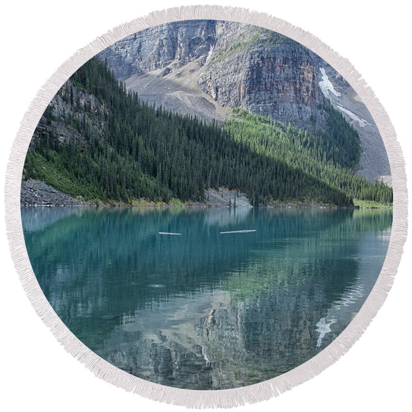 Jasper Round Beach Towel featuring the photograph Lake Maligne by Patricia Hofmeester
