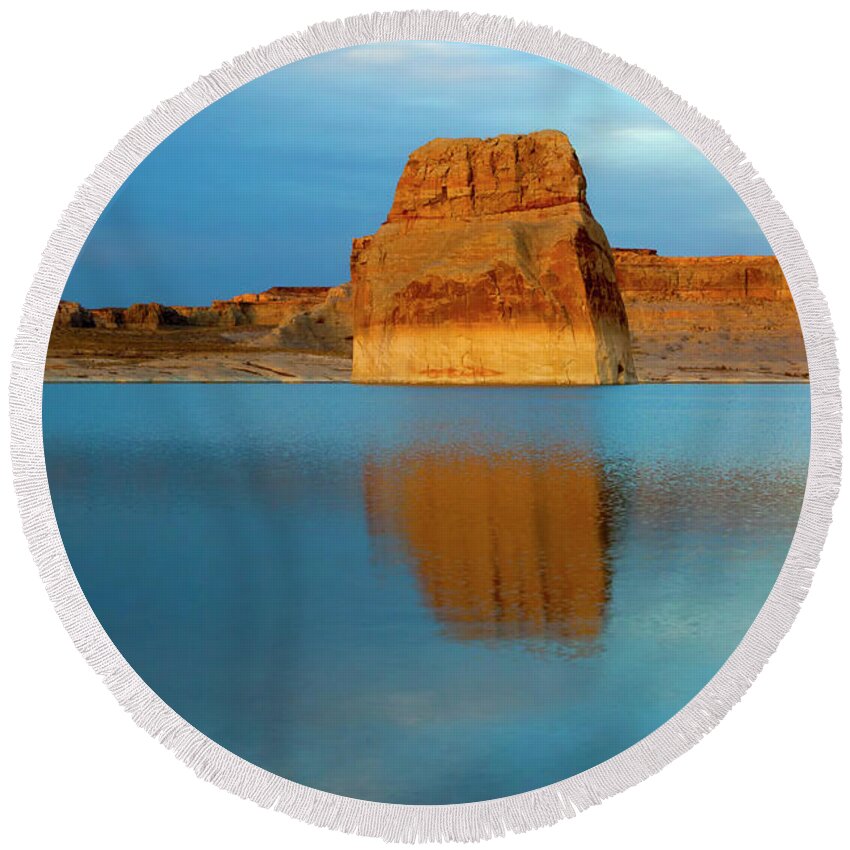 Lone Rock Round Beach Towel featuring the photograph Last Light at Lone Rock by Michael Dawson