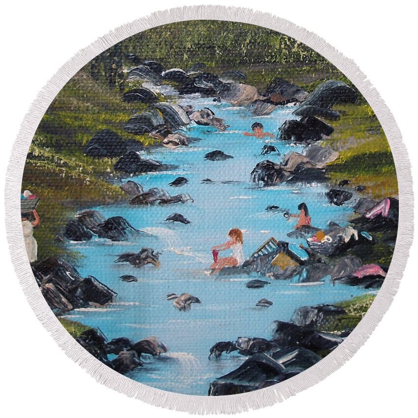 Lavando Ropa Round Beach Towel featuring the painting Laundry Day by Gloria E Barreto-Rodriguez
