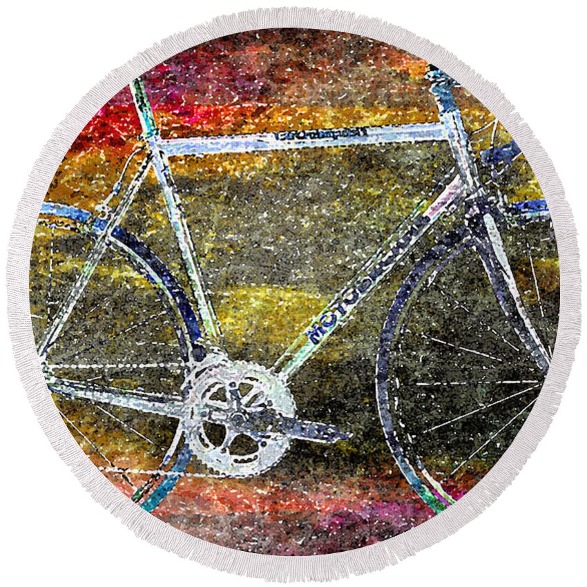 Bicycle Round Beach Towel featuring the photograph Le Champion by Julie Niemela