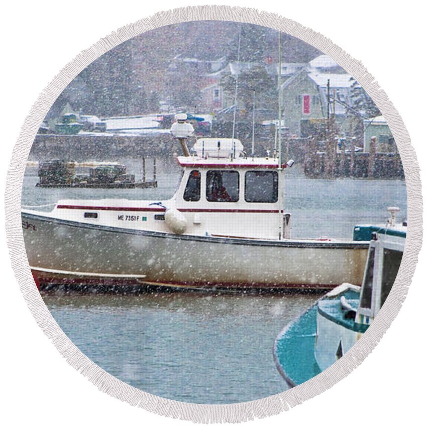 Maine Snow Storm Round Beach Towel featuring the photograph Leah Sky Snow by Jeff Cooper