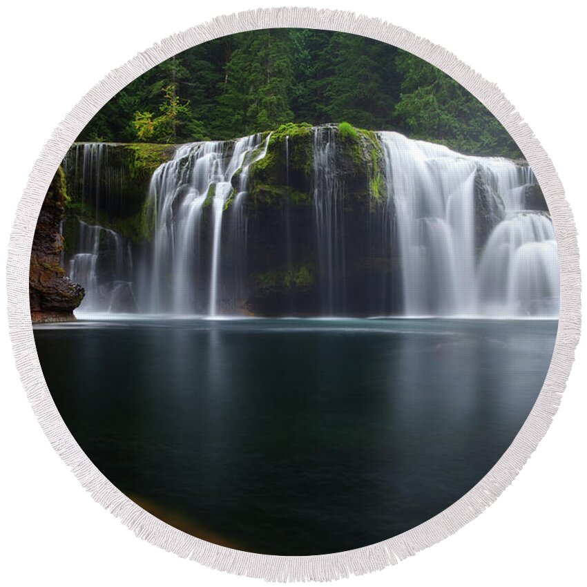 Waterfall Round Beach Towel featuring the photograph Lewis Falls by Darren White